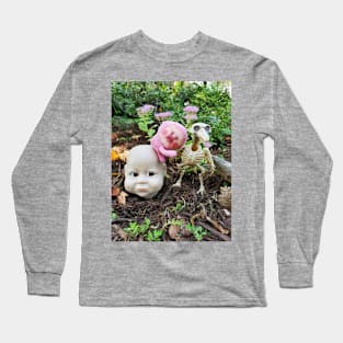 Doll head and friends Long Sleeve T-Shirt